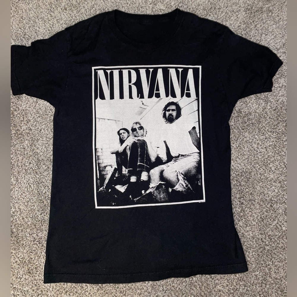 Men’s M Vintage Nirvana shirt